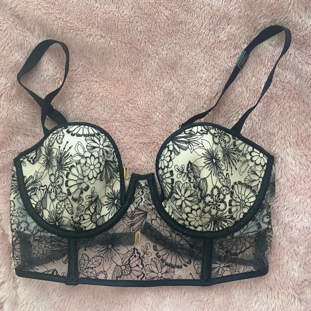 Victorias Secret Black Floral Bra - Picture 1 of 4